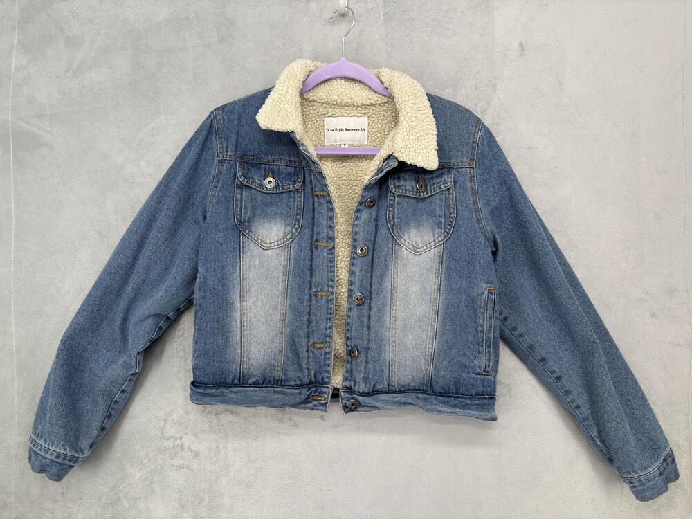 The Style Between Us Jacket Womens Small Blue Sherpa Lined Denim Button Front